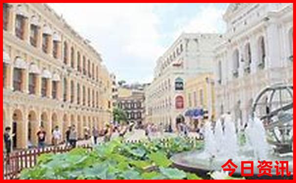 8月新疆适合旅游吗